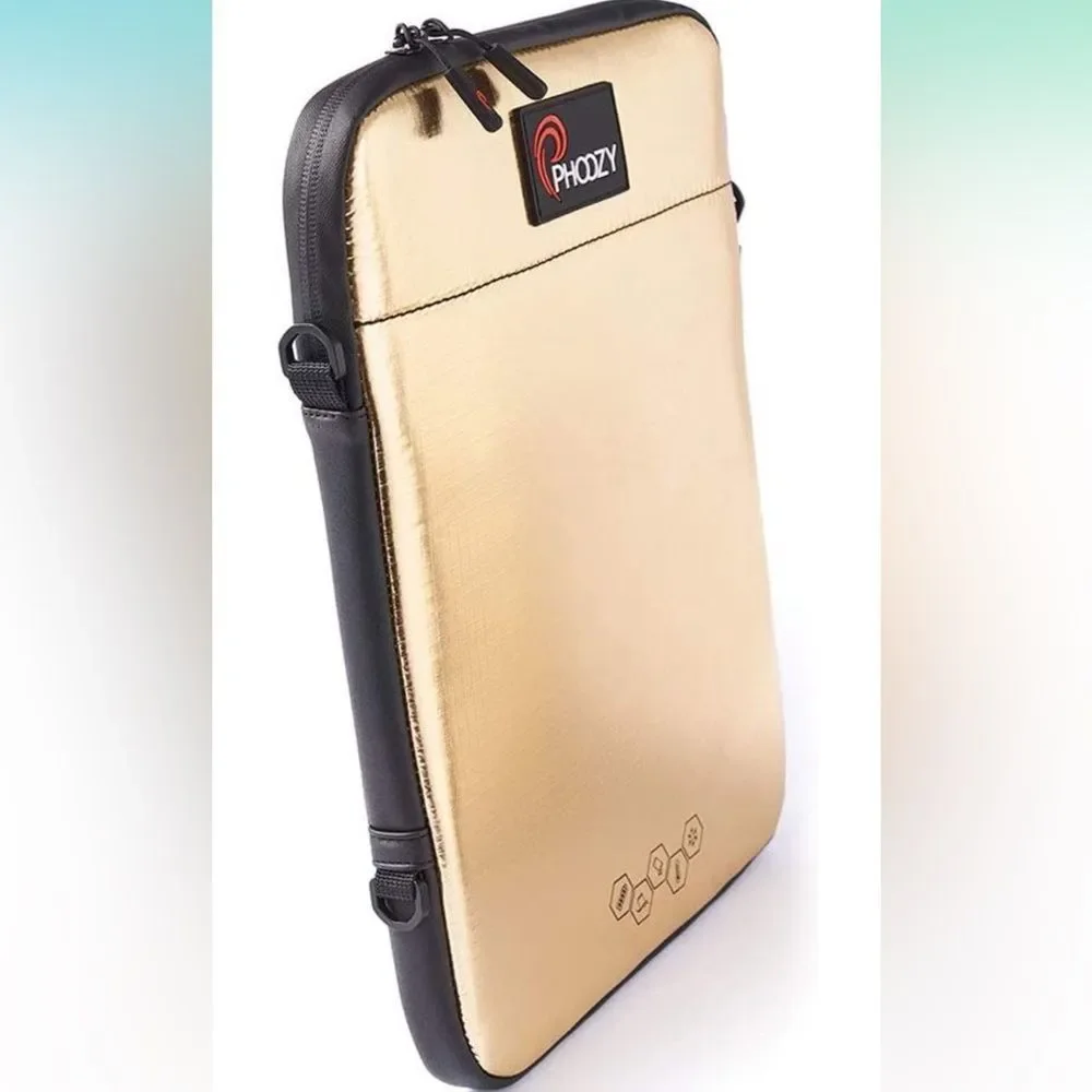 PHOOZY Thermal Insulated iPad Capsule